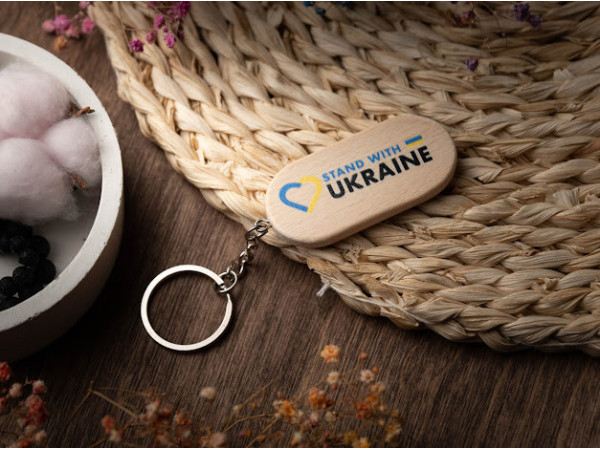 Брелок дерев'яний з гравіюванням. MADE IN UKRAINE. 65х30мм
