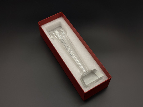 Приз зі скла. 27x6,5см