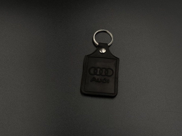 Брелок шкіряний. Audi. 43x65мм. Колір Чорний.