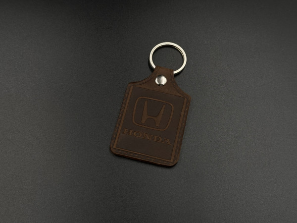 Брелок шкіряний. Honda. 43x65мм. Колір Коричневий.