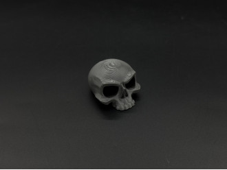 Брелок-підвіска для ключів сумки рюкзака 3D Череп сірий. 40х32х23мм