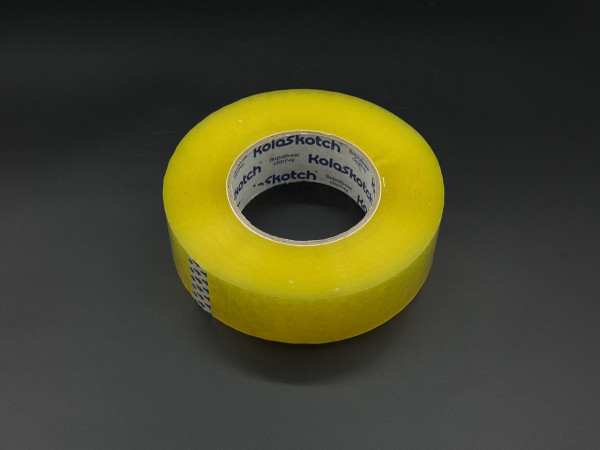 Скотч полипропиленовий клейкий 40мм 300 метров 45 микрон. Yellowish