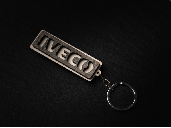 Брелок дерев'яний Iveco. 7.5 см