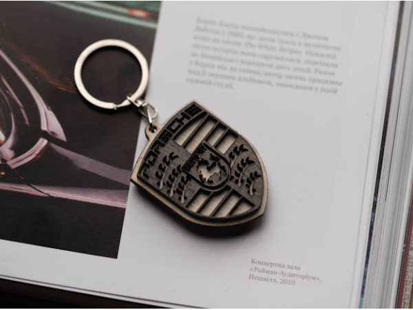 Брелок дерев'яний Porsche. 5.5 см