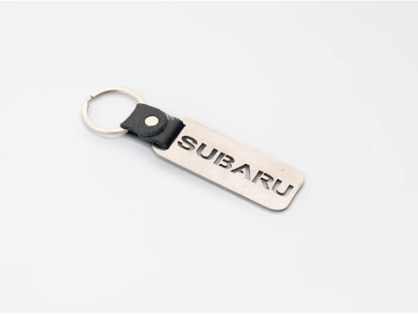 Брелок металевий. Subaru. 10х2,5см