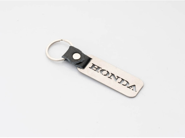 Брелок металевий. HONDA. 10х2,5см