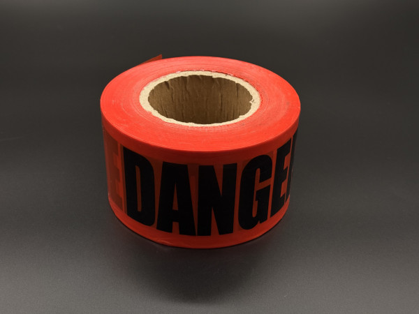 Стрічка сигнальна огороджувальна. "DANGER DO NOT ENTER" 75мм 305м/п